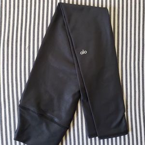 NWOT Alo Yoga High-Waist Airbrush Legging